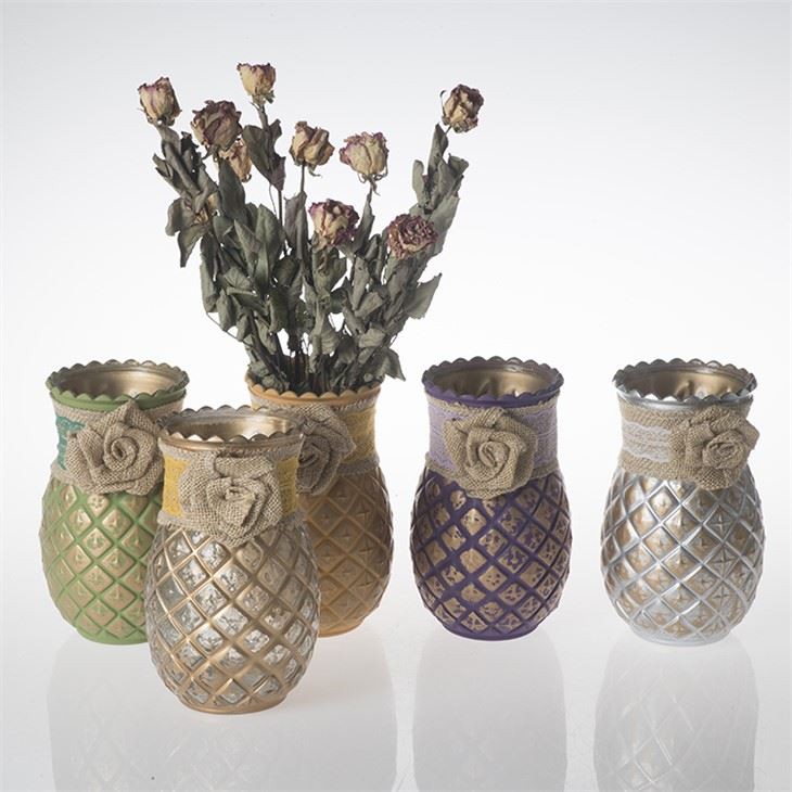 Antiikne klaasist lillevaas